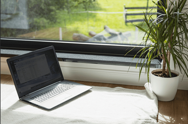 Рабочее место на балконе